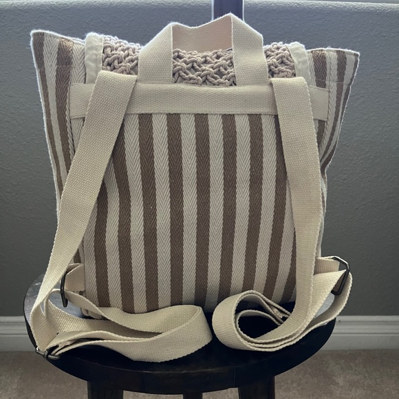 ROXY Summer Tan Macrame Backpack NWT - Picture 3 of 10